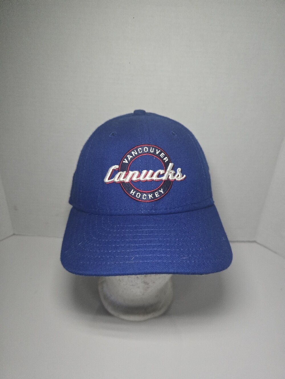 90s Vintage Vancouver Canucks New Era Cap